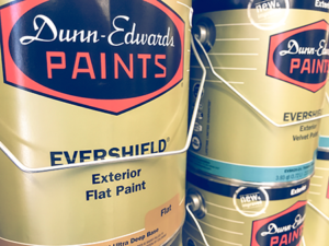 dunn-edwards-paint-cans